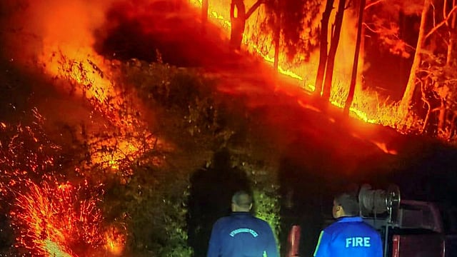 Human-Driven Climate Change Fuelling LA Wildfires: Why It Is So Hard to Contain